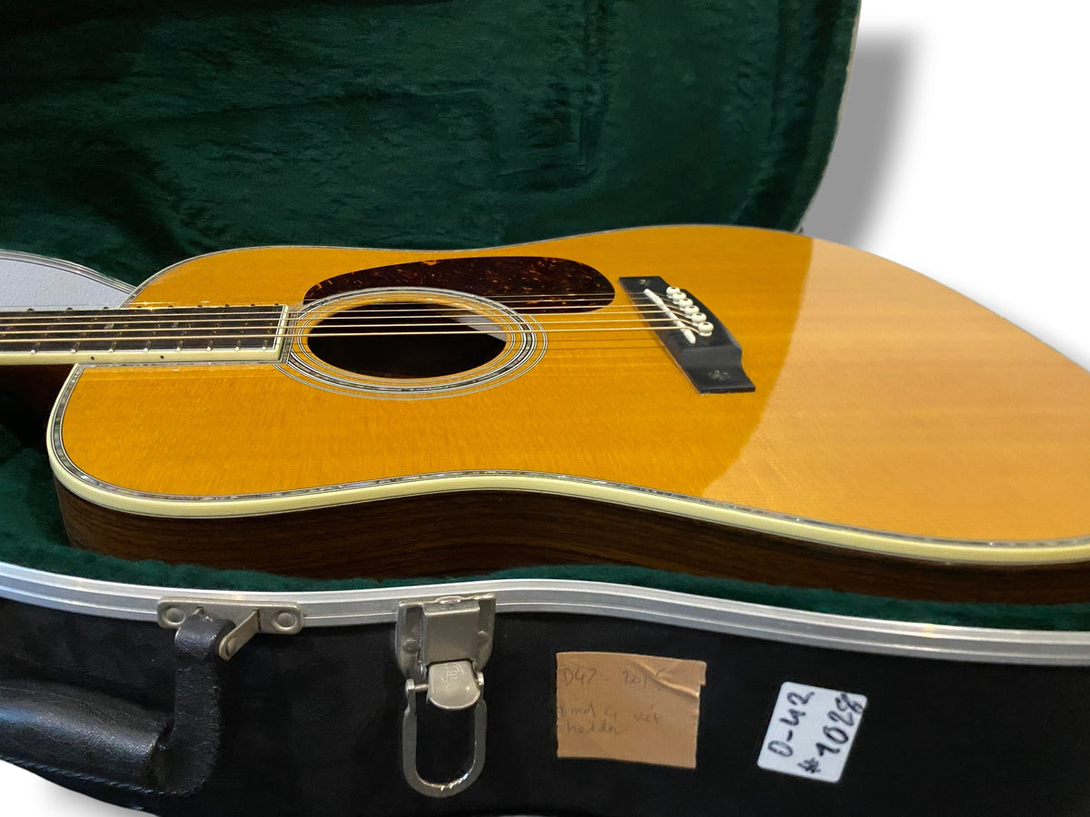 Martin D-42 Standard (Pre-owned) 2015 - great condition