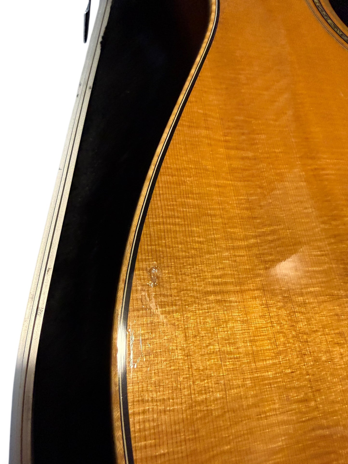 Larrivee D-09 (Pre-owned) 2000 - LR Baggs