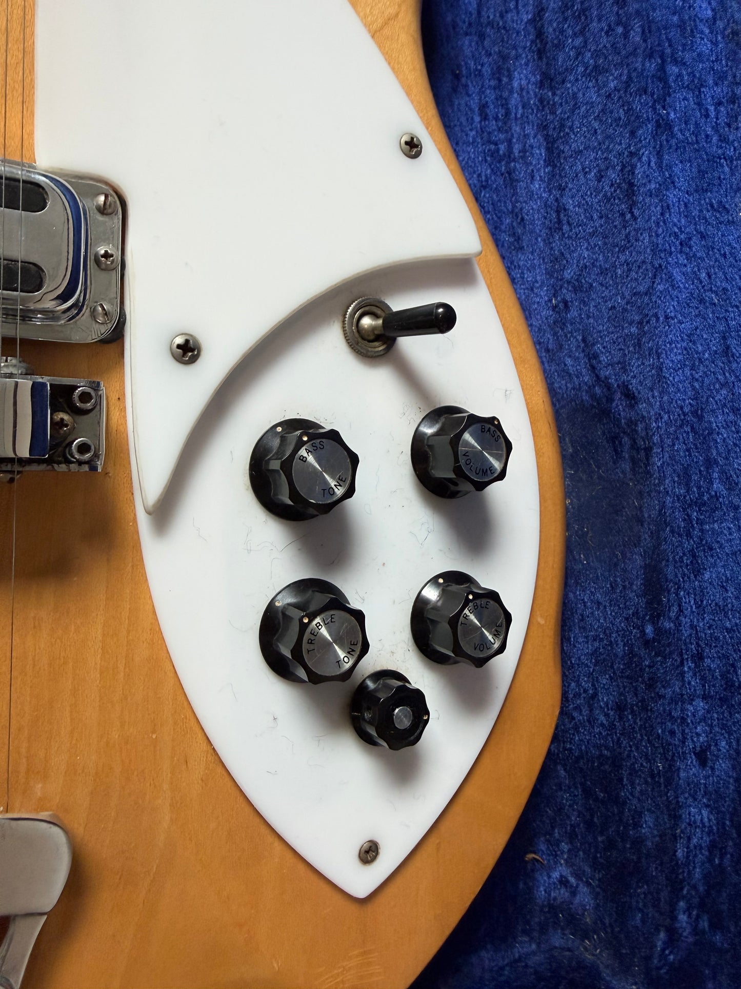 Rickenbacker 360/12  Mapleglo 1967