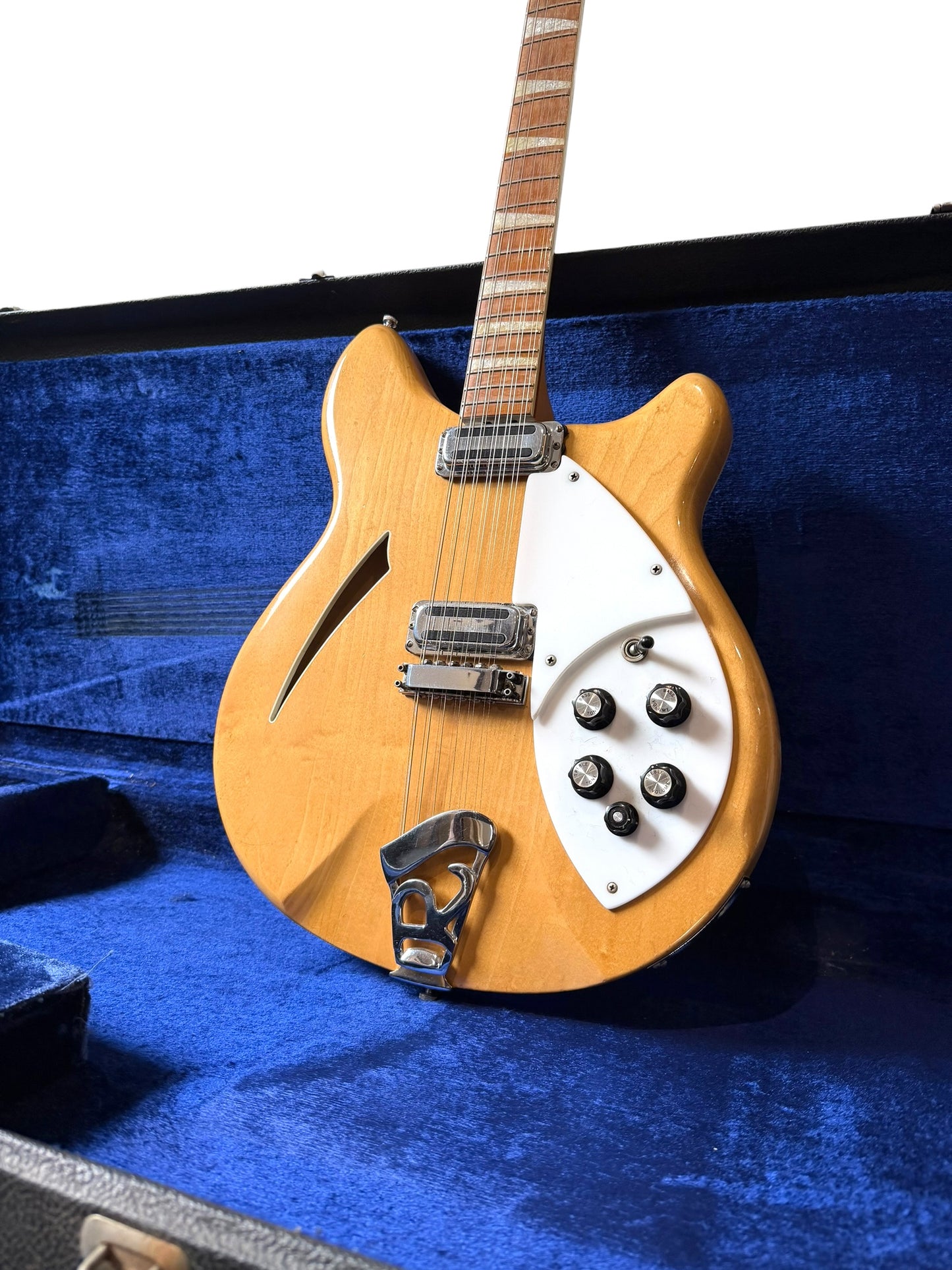 Rickenbacker 360/12  Mapleglo 1967