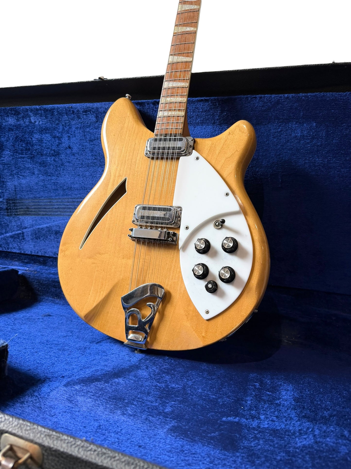 Rickenbacker 360/12  Mapleglo 1967