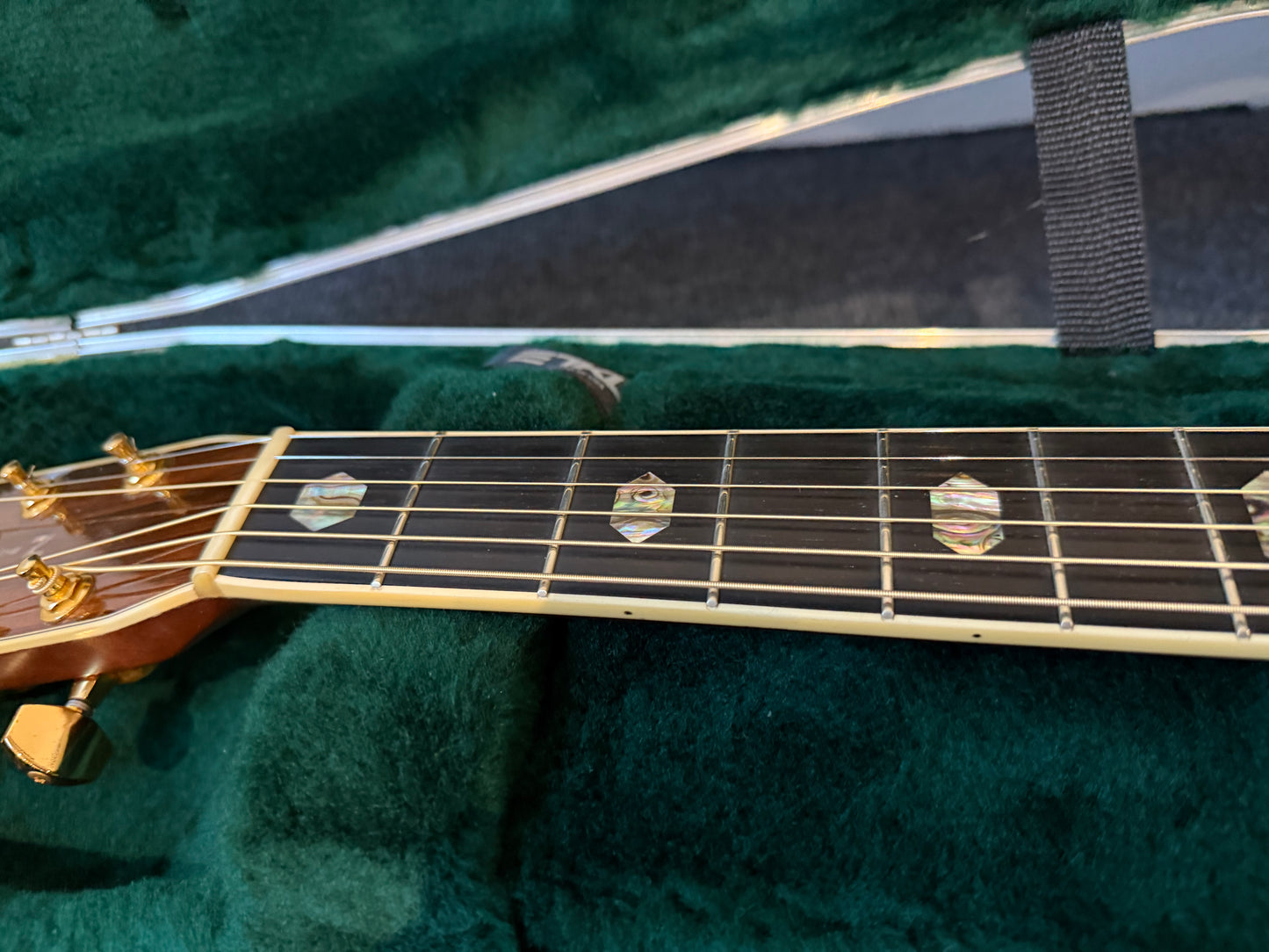 Martin D-41 standard (Pre-owned) 2011