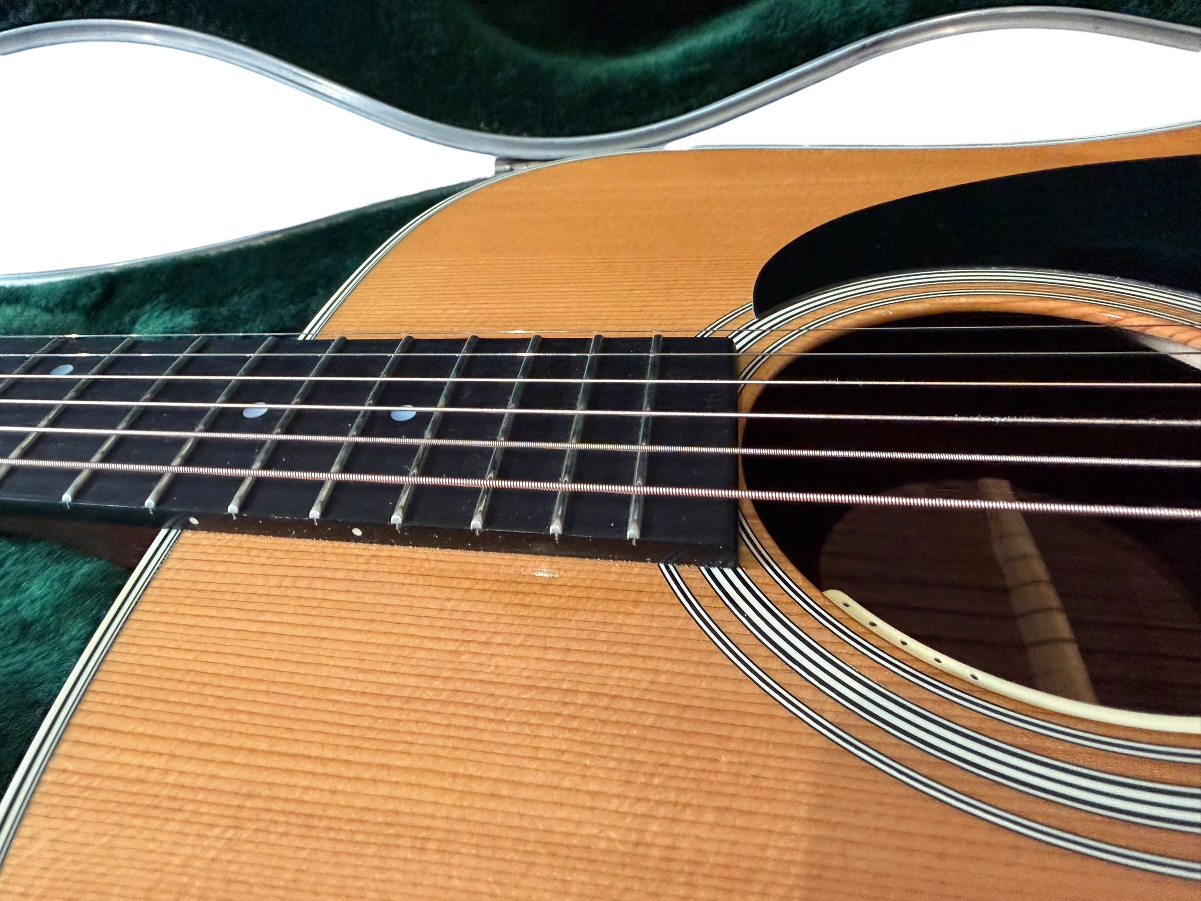 Martin D-28 standard 2000 with L.R Baggs Anthem – Guitar-Heroes