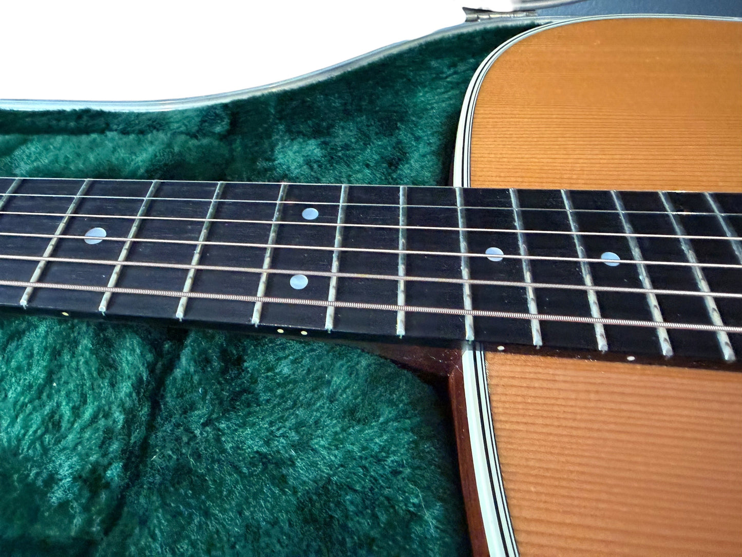 Martin D-28 standard 2000 with L.R Baggs Anthem