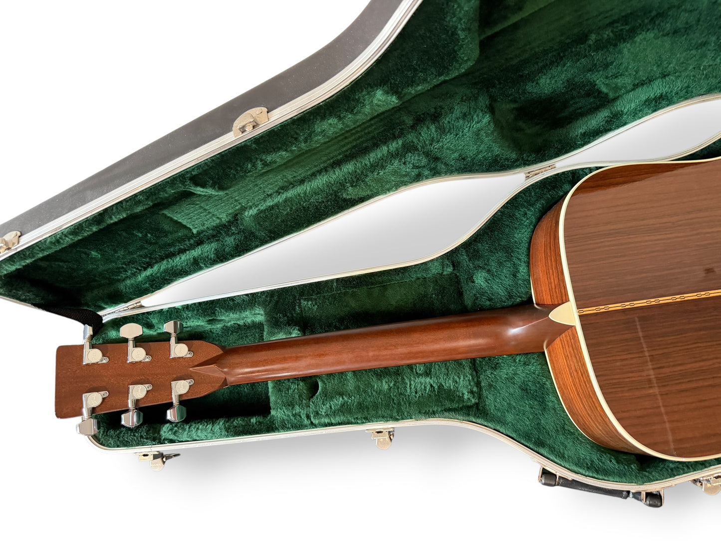 Martin D-28 standard 2000 with L.R Baggs Anthem