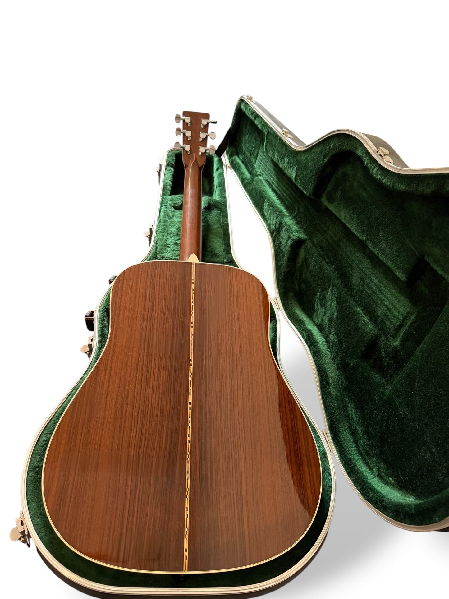 Martin D-28 standard 2000 with L.R Baggs Anthem