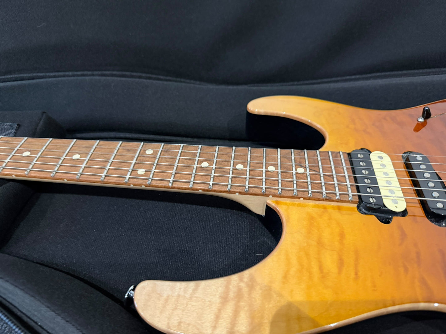Suhr Modern Plus (2018) – Desert Gradient Burl Maple Top