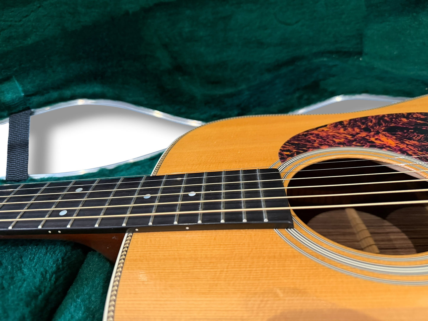 Martin HD-28 standard (Pre-owned) 2009