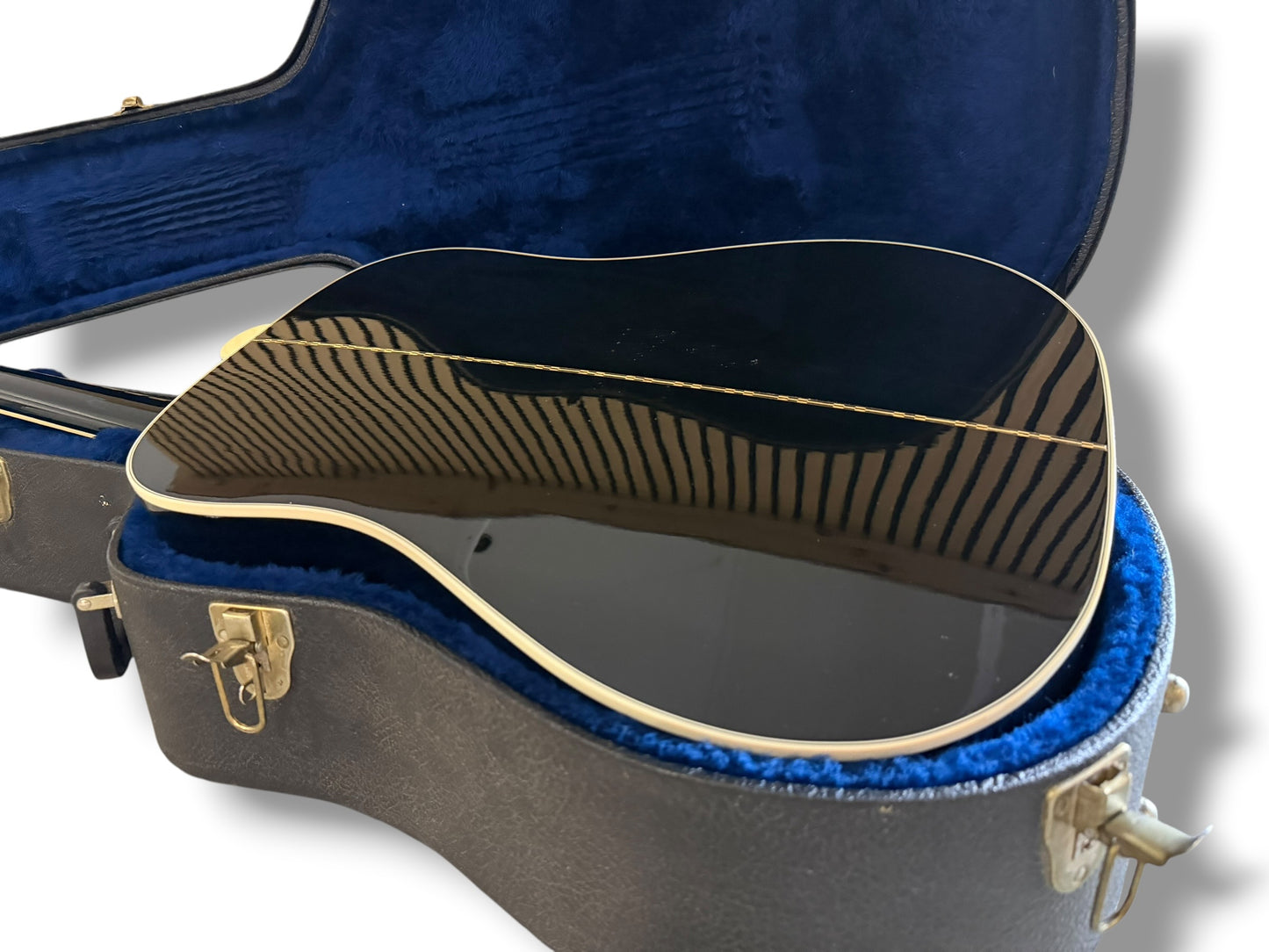 Gibson Elvis Presley Dove (2002) – Limited Edition