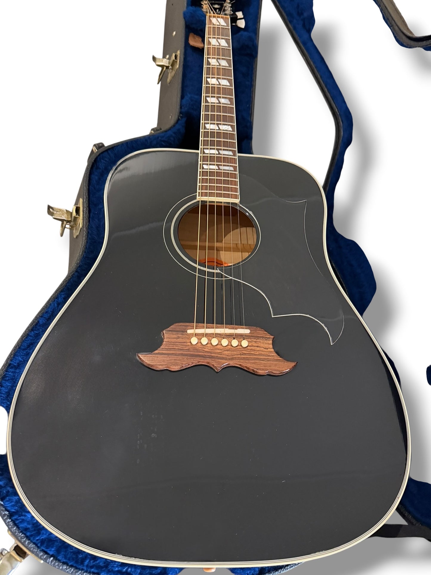 Gibson Elvis Presley Dove (2002) – Limited Edition