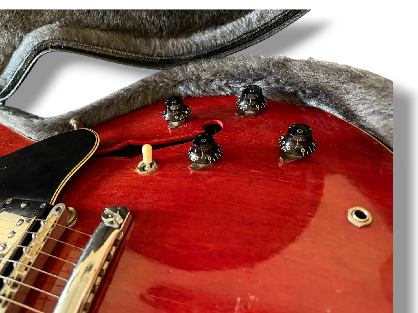 Gibson ES-335 (1962) –  Vintage Cherry