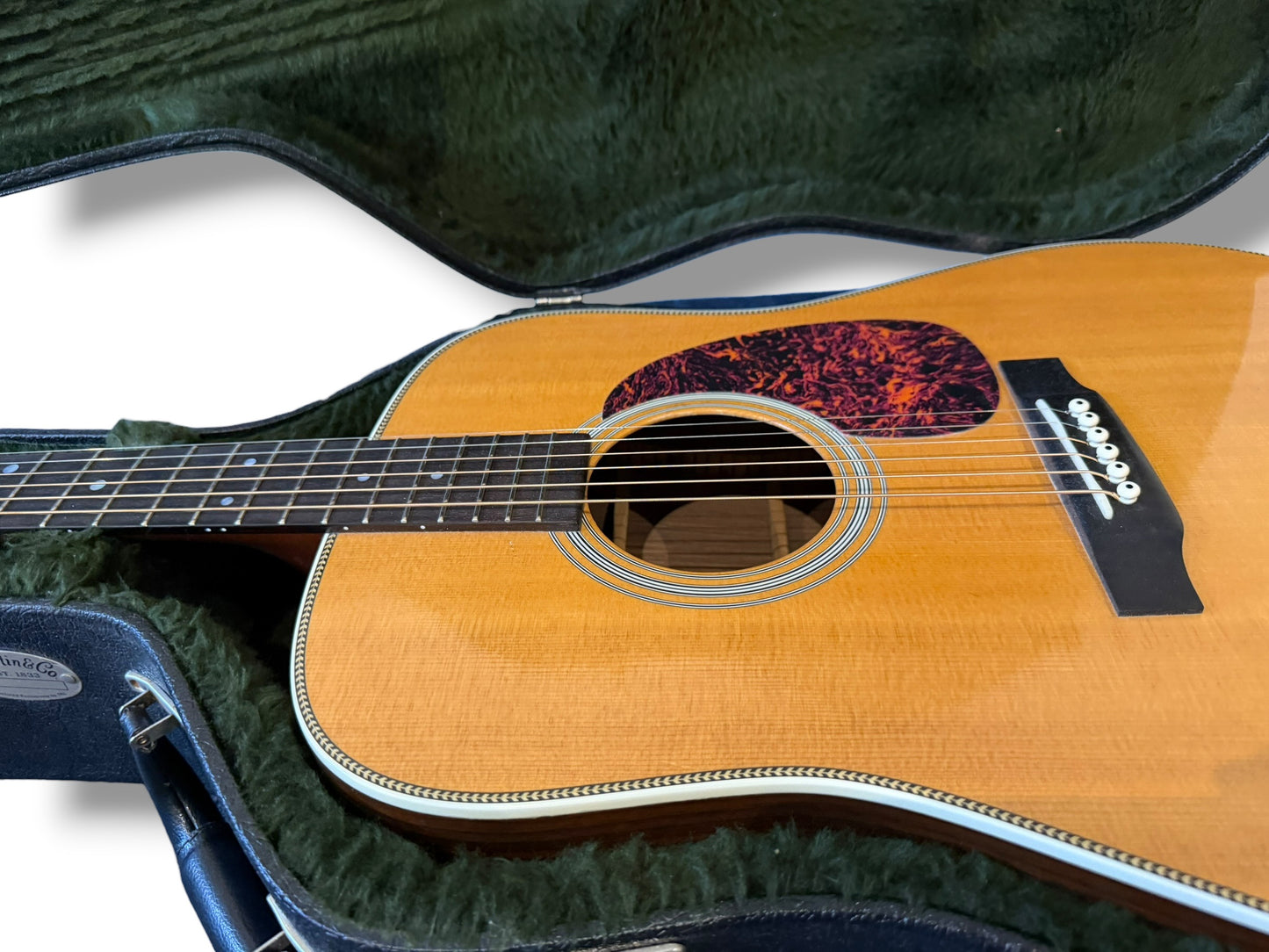 Martin HD-28 Standard (Pre-owned) 2008 - K&K pickup