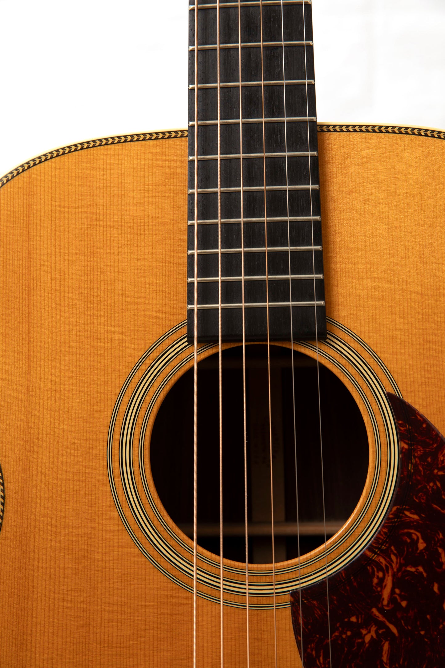 Martin OM-28V (Pre-Owned) 2006 Vintage
