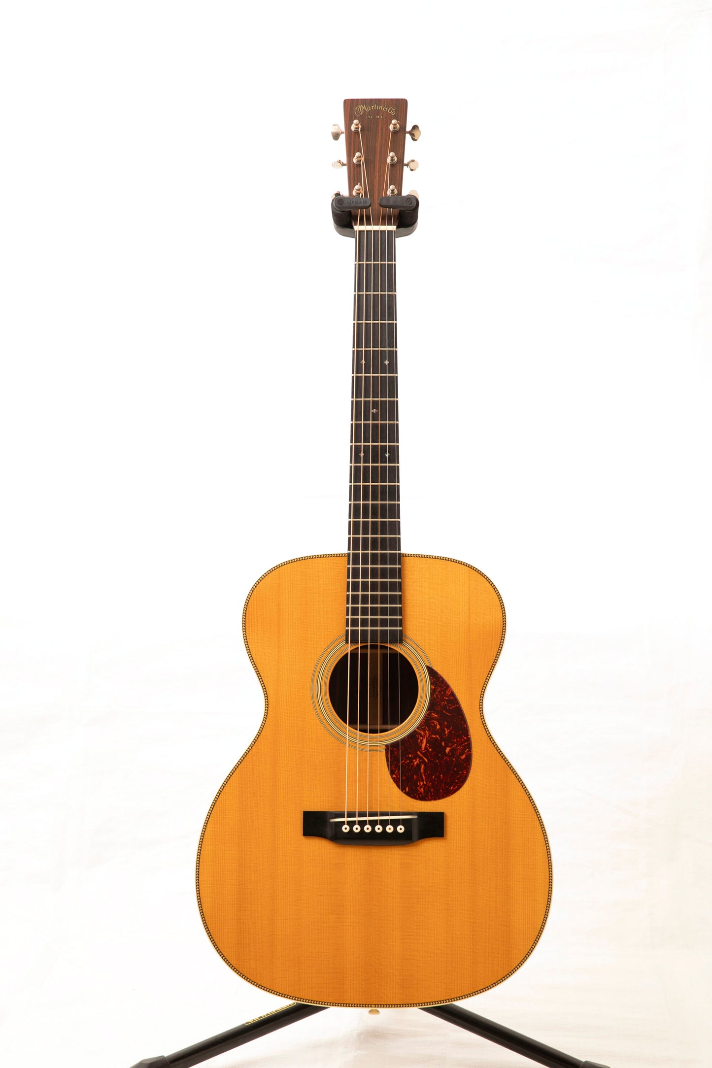 Martin OM-28V (Pre-Owned) 2006 Vintage