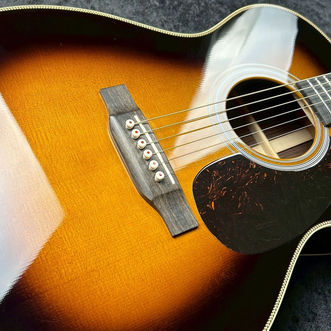 Martin 000-28 Sunburst (Pre-owned) 2023 Like New