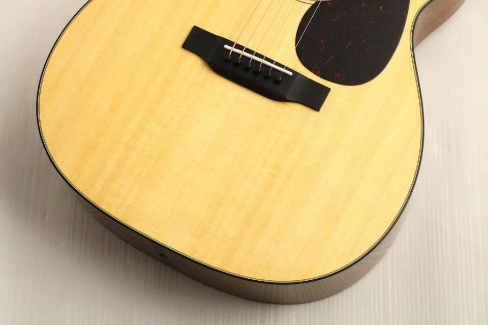 Martin 000-18 (pre-owned) acoustic guitar 2024