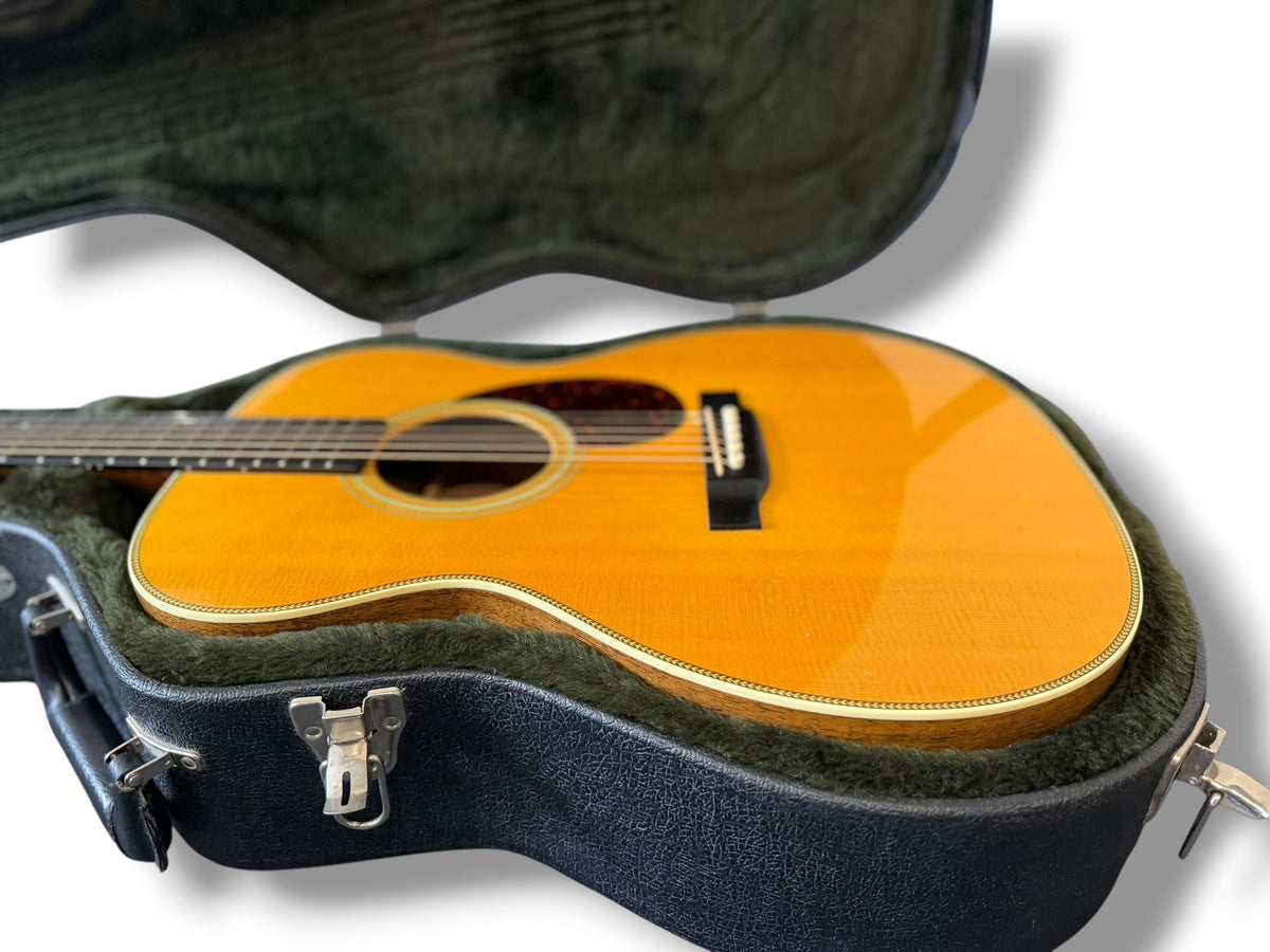 Martin OM-28 Retro (Pre-owned) 2026 - Aura pickup