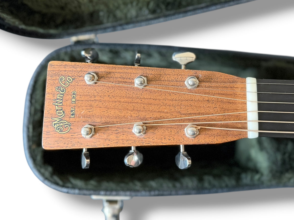 Martin OM-28 Retro (Pre-owned) 2026 - Aura pickup