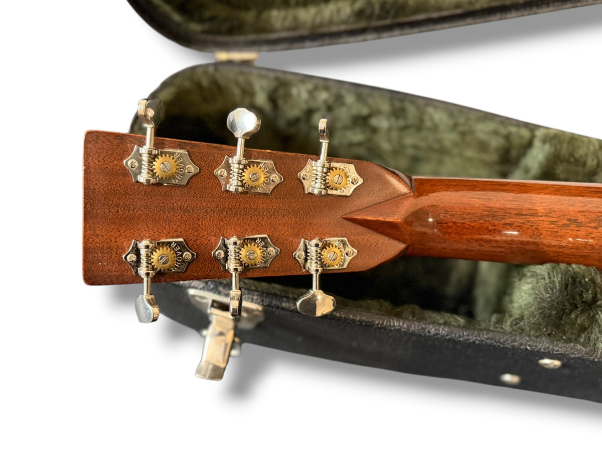 Martin OM-28 Retro (Pre-owned) 2026 - Aura pickup