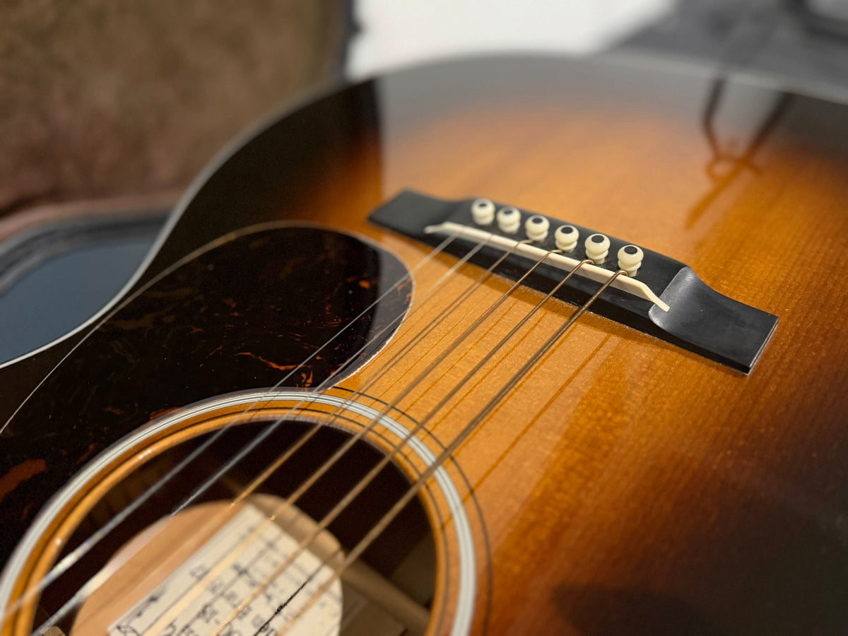 Martin 000-18GE Golden Era Sunburst 2006