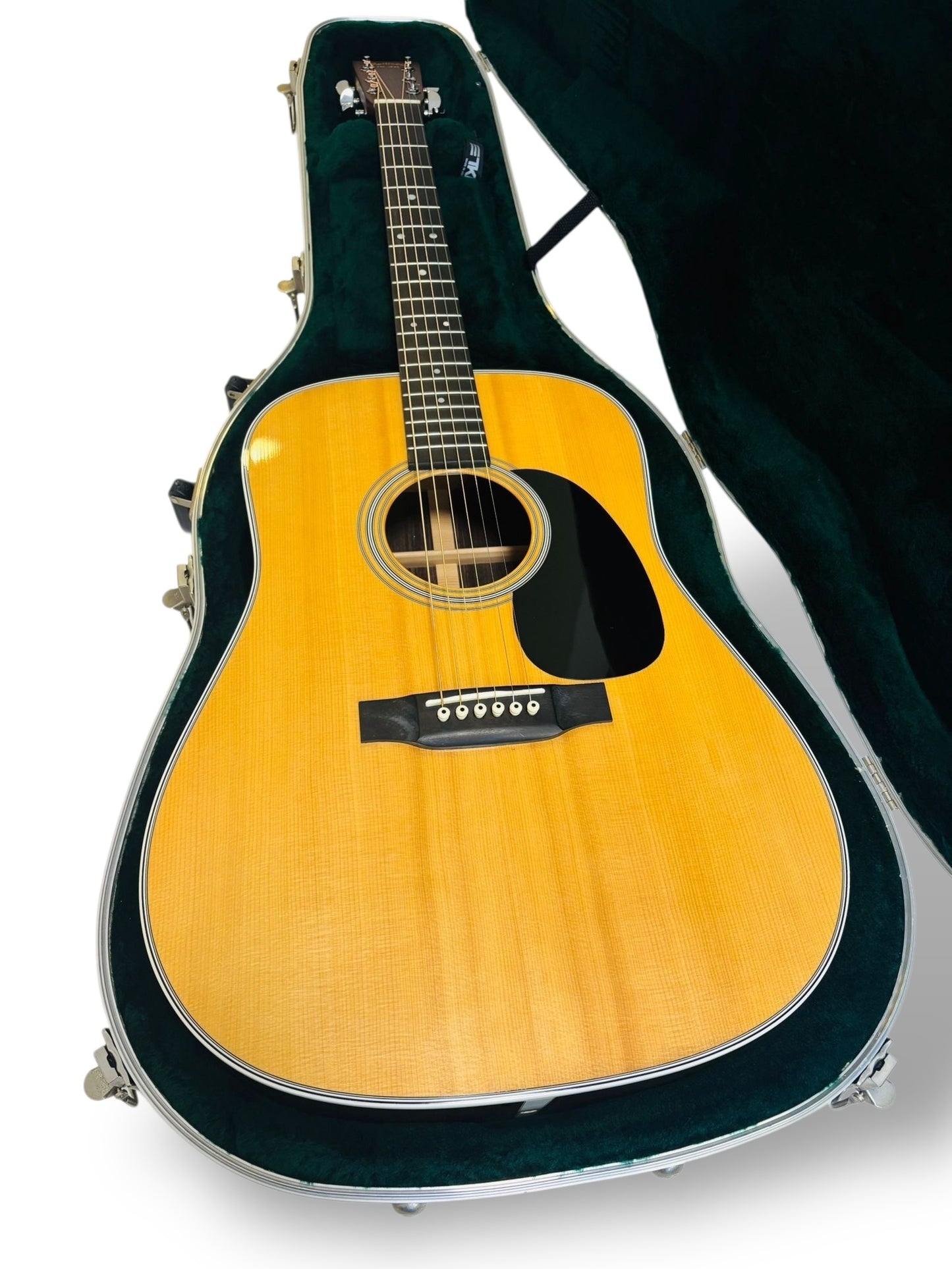Martin D-28 (Pre-owned) 2011