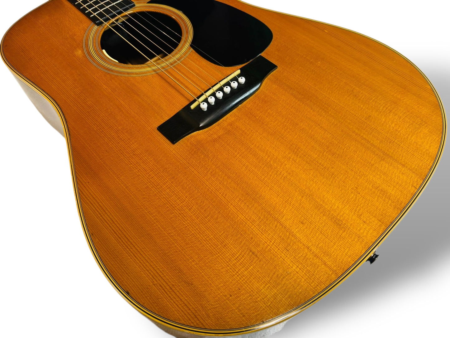 Martin D-28 (Pre-owned) 2003 LR Baggs Anthem