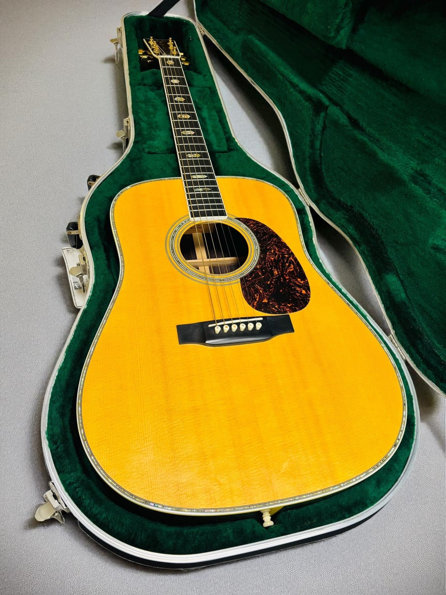 Martin D-41 (Pre-owned) 2001