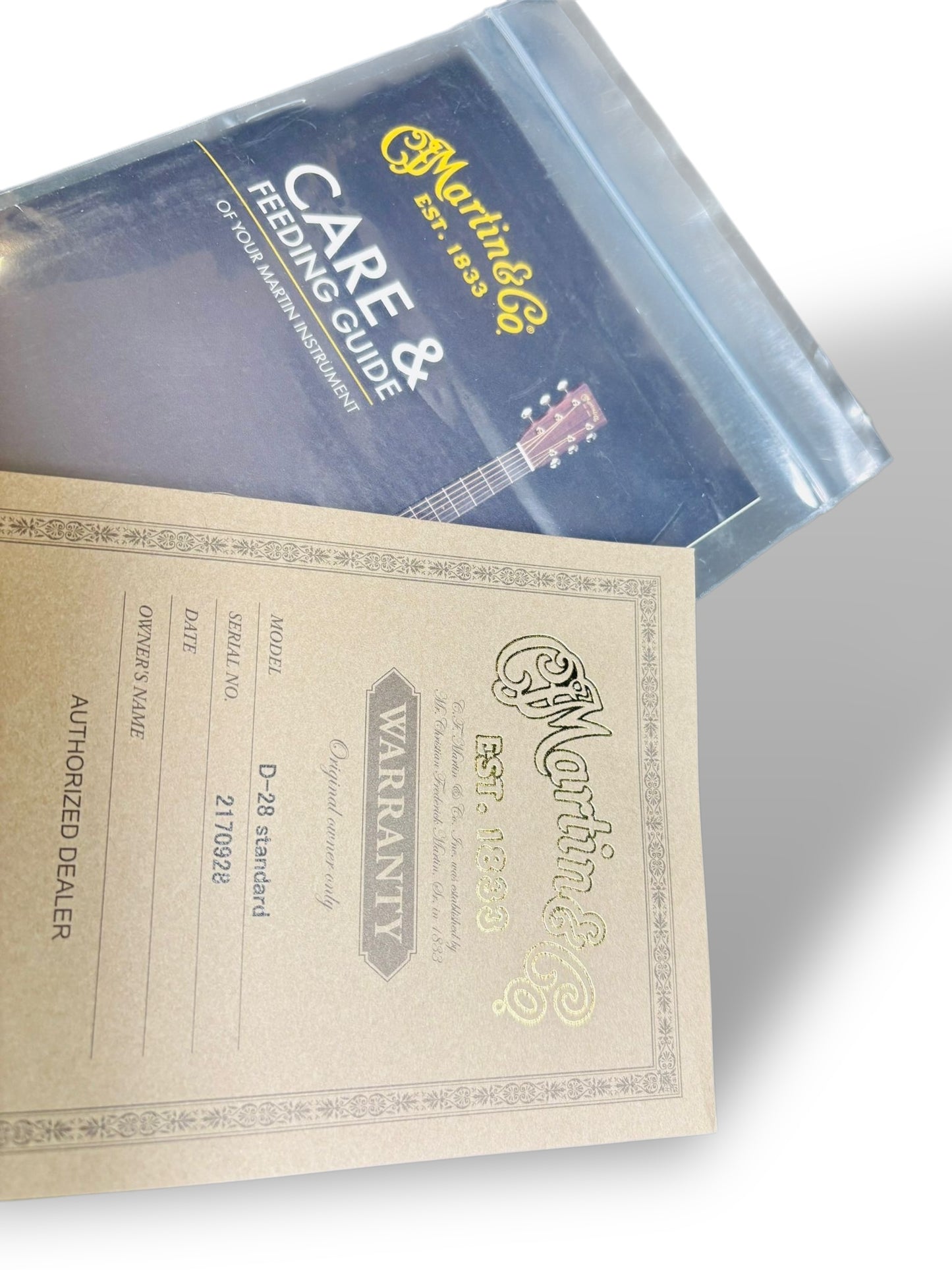 Martin D-28 Reimagined (Pre-owned) 2018 Fishman pickup