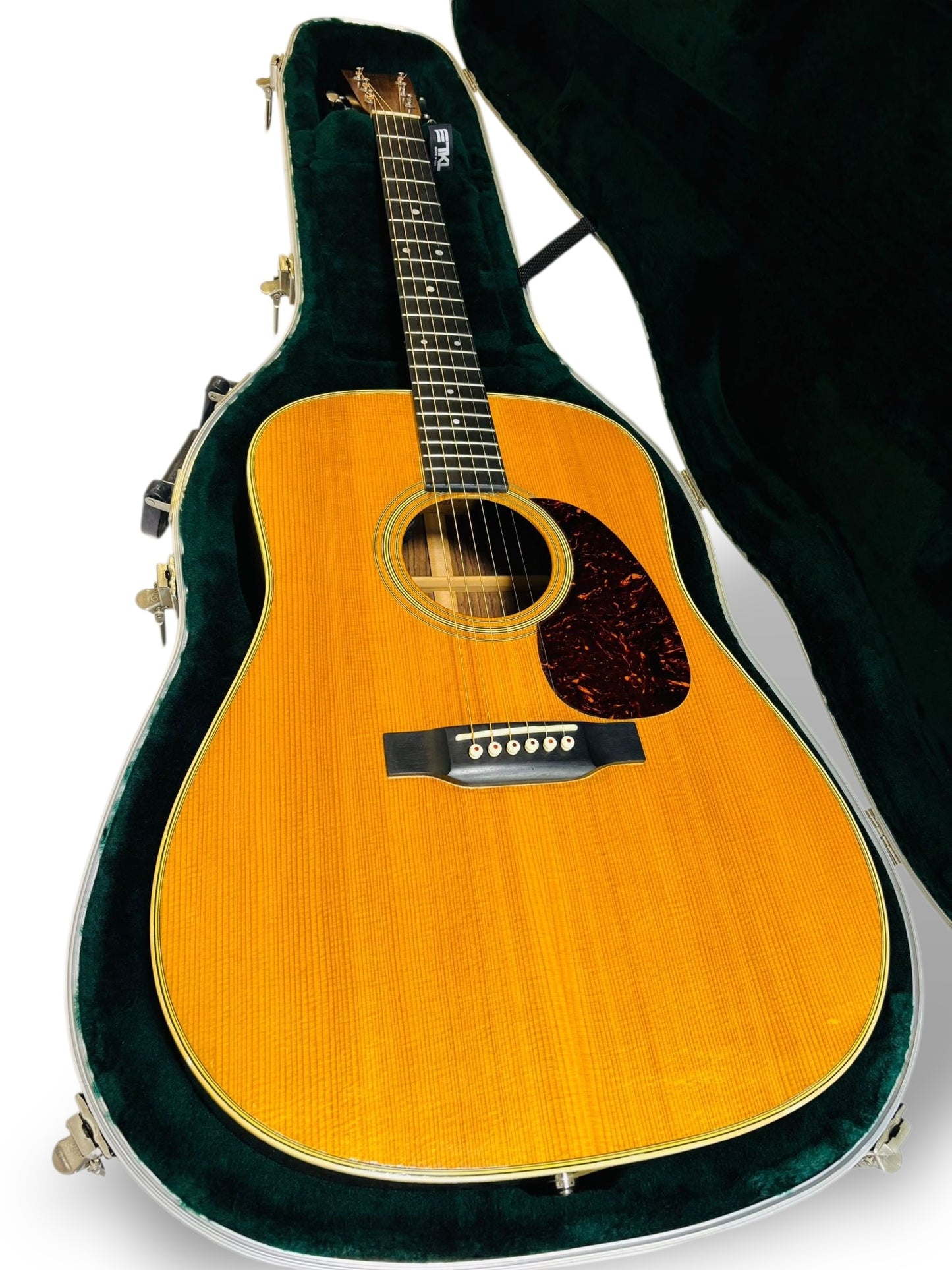 Martin D-28 Reimagined (Pre-owned) 2018 Fishman pickup