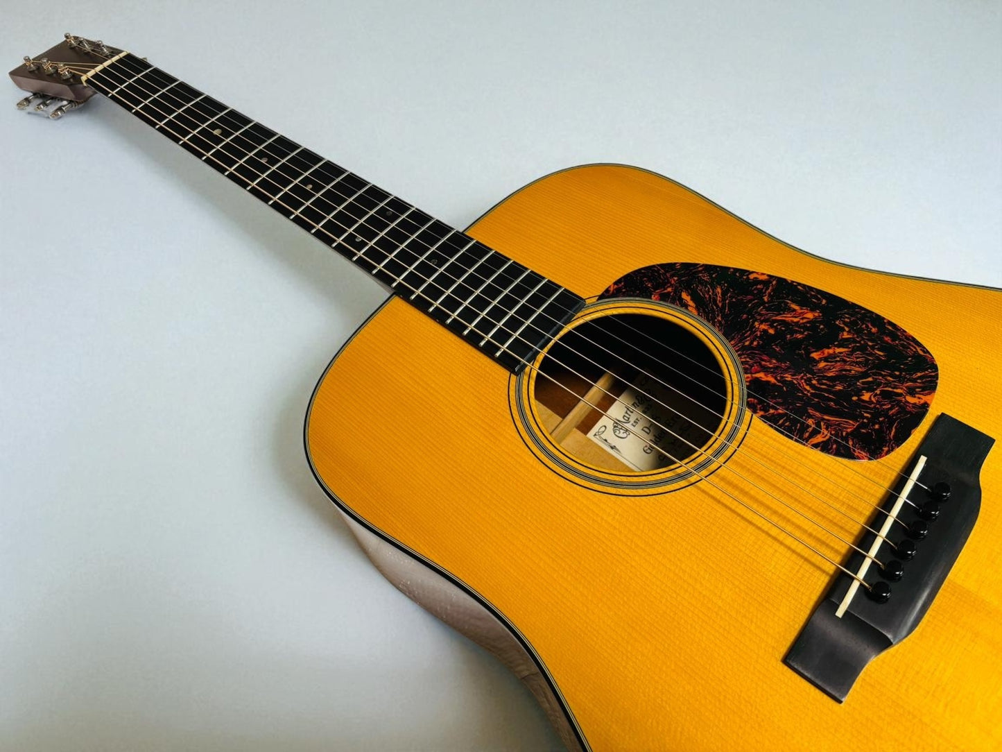 Martin D-18GE Golden Era 2007 – Adirondack & Mahogany Powerhouse