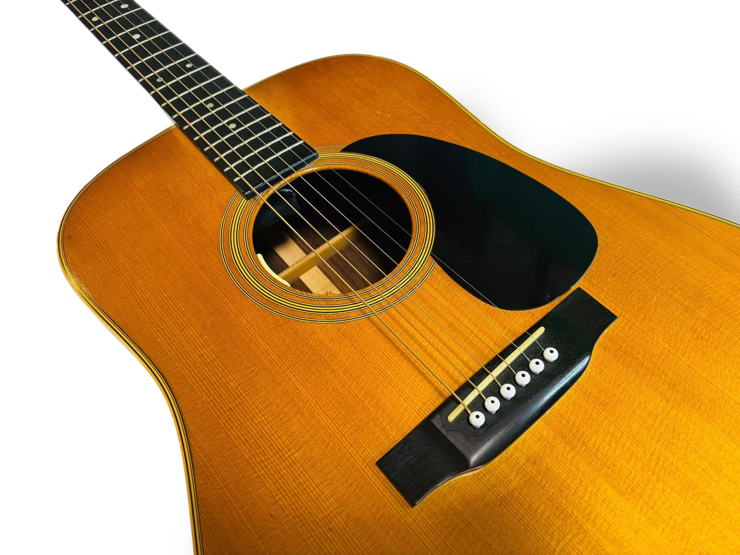 Martin D-28 (Pre-owned) 2003 LR Baggs Anthem