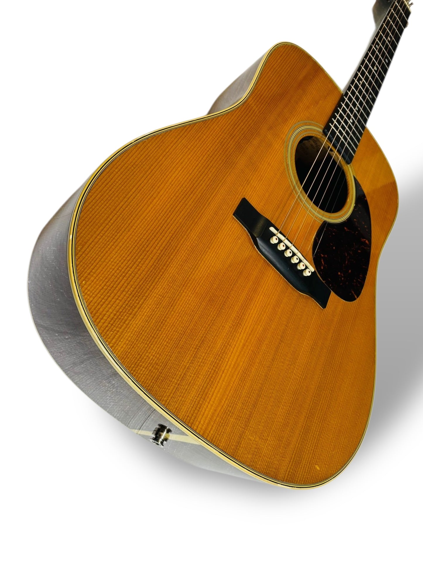 Martin D-28 Reimagined (Pre-owned) 2018 Fishman pickup