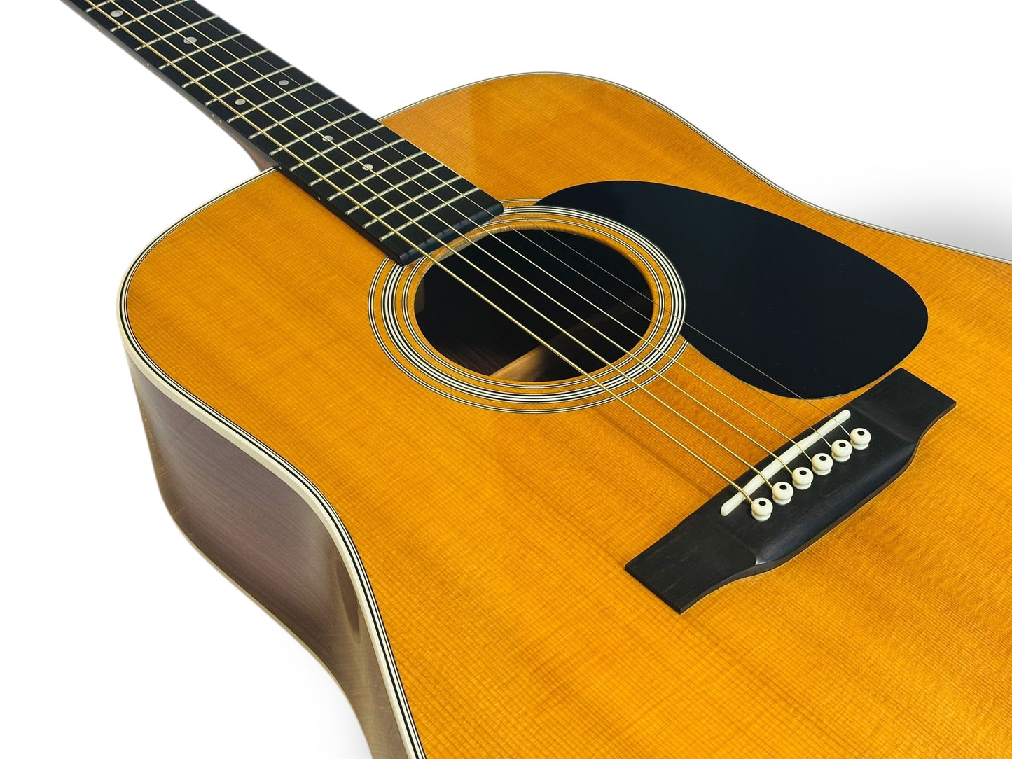 Martin D-28 standard (Pre-owned) 2014 Excellent condition