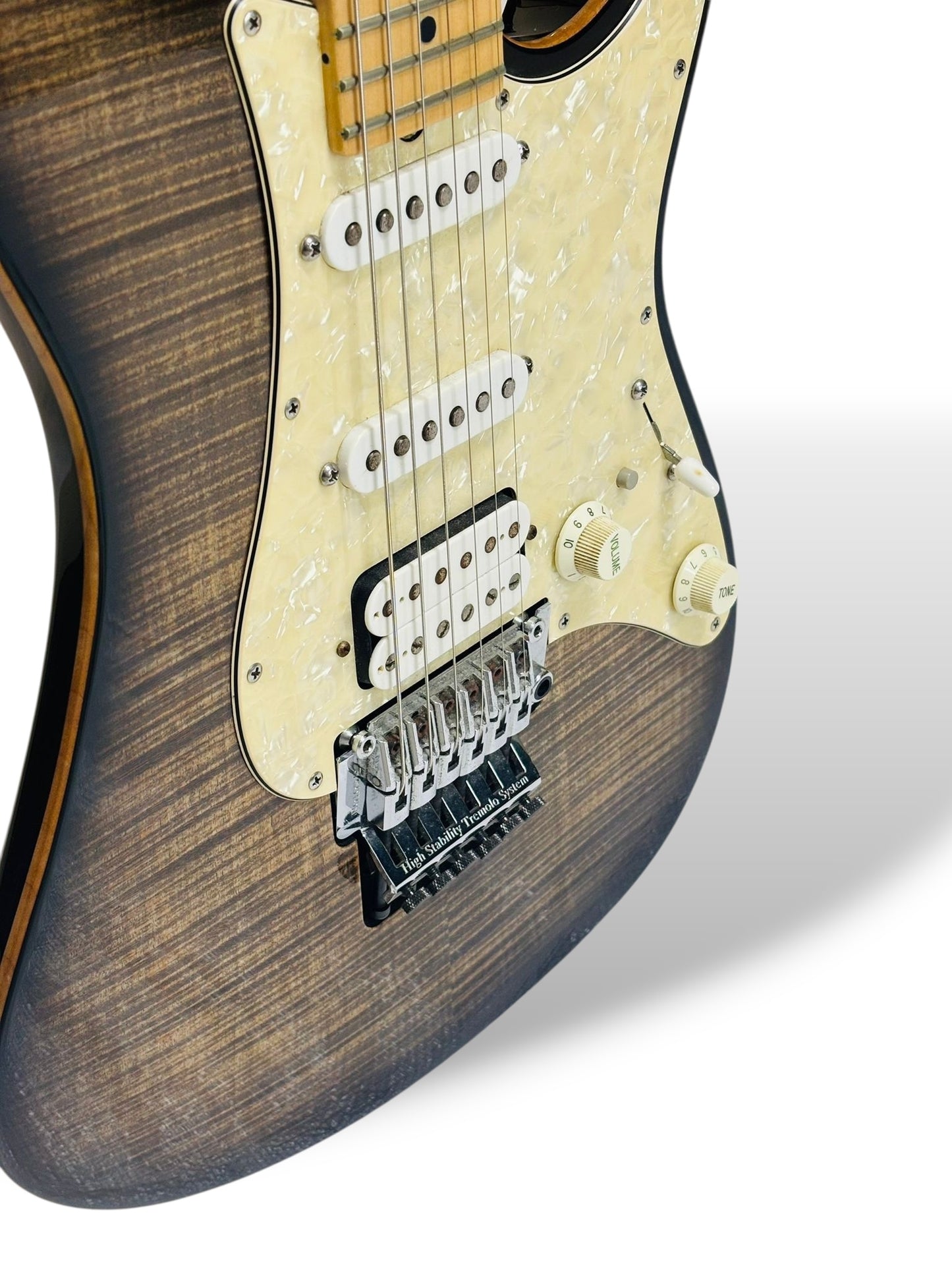 Suhr Pro Series S6 ( Pre-owned) 2011