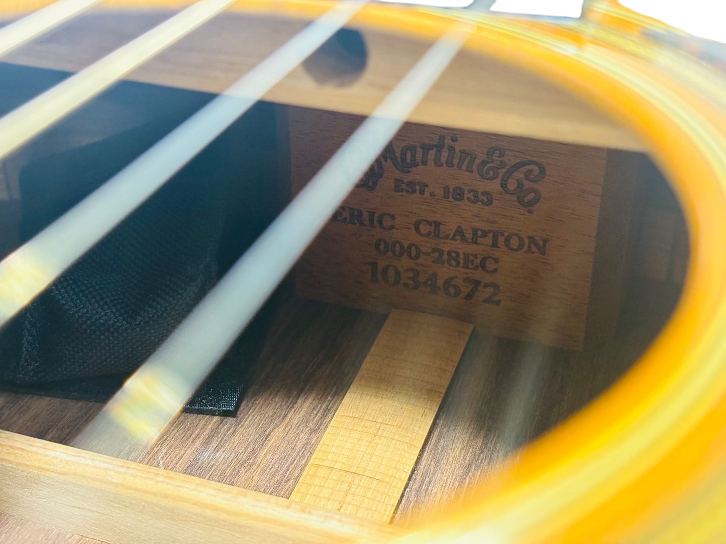 Martin 000-28EC Eric Clapton (Pre-owned) K&K pickup