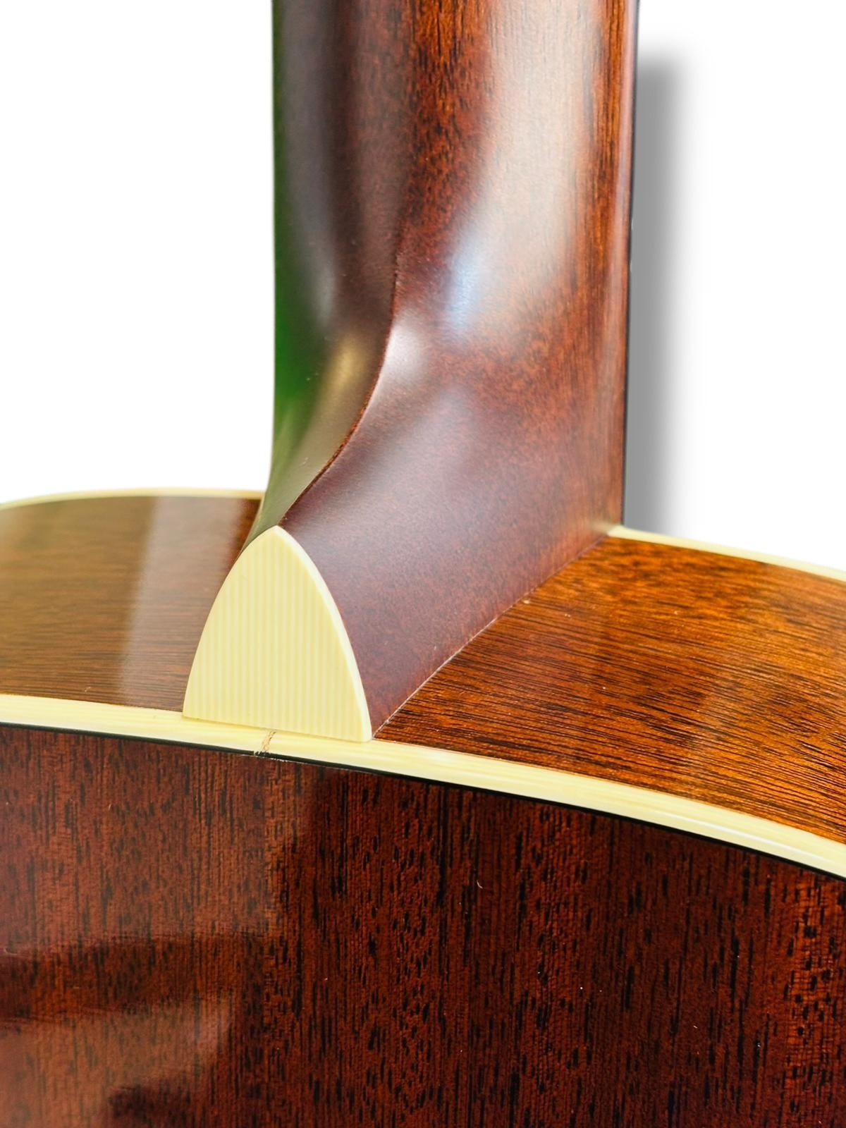 Martin CEO-7 (Pre-owned) 2022 - LR Baggs Ibeam pickup