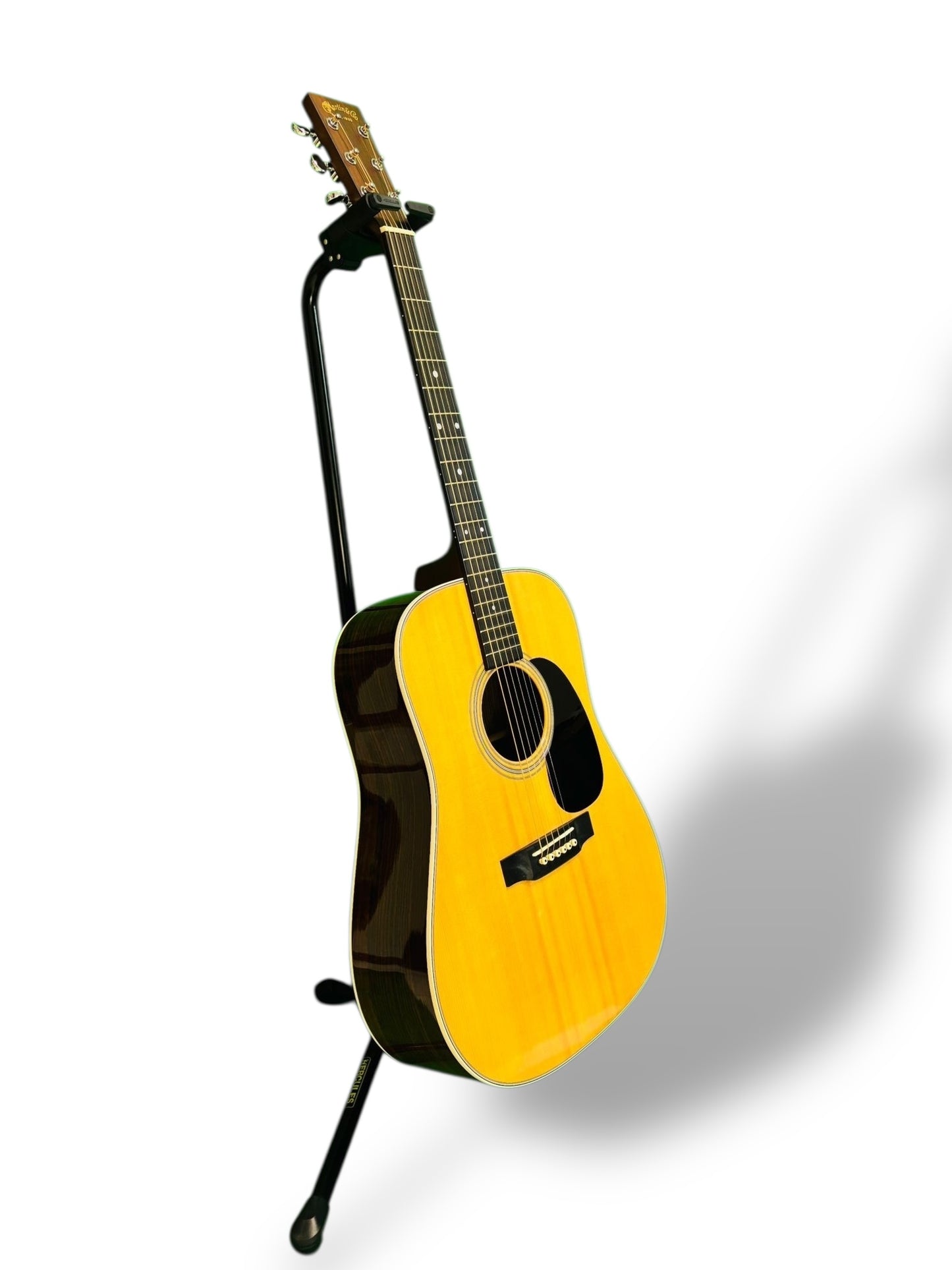 Martin D-28 (Pre-owned) 2011