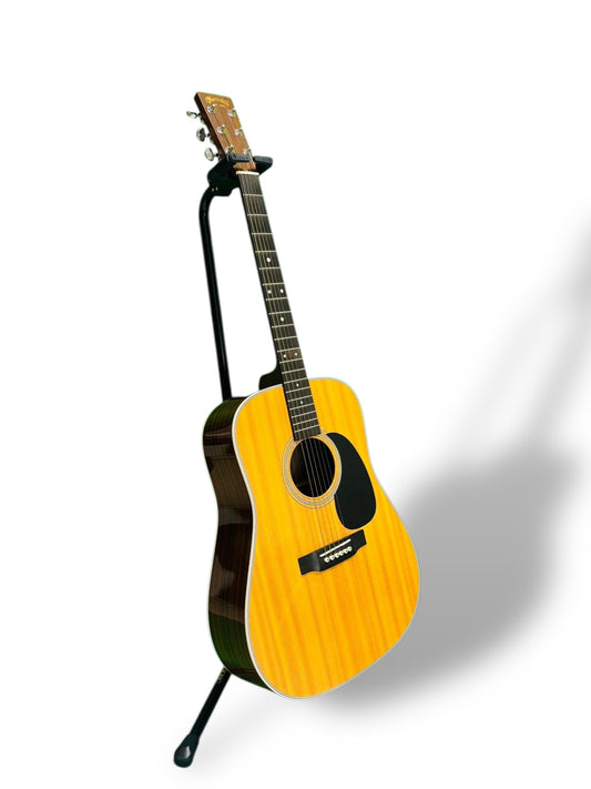 Martin D-28 (Pre-owned) 2011