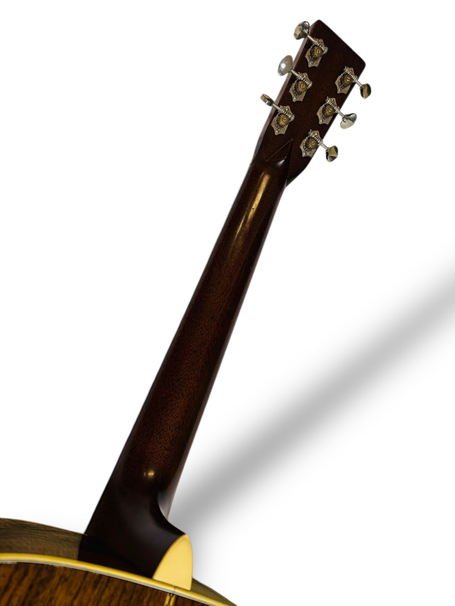 Martin D-28 Reimagined (Pre-owned) 2018 Fishman pickup