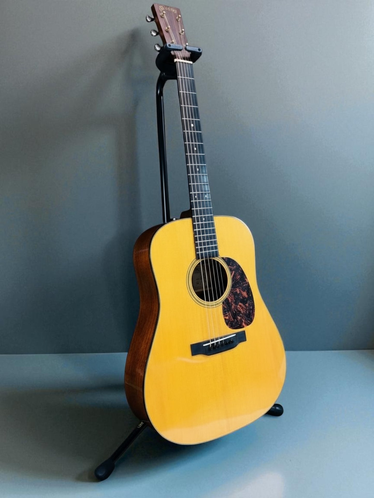 Martin D-18GE Golden Era 2007 – Adirondack & Mahogany Powerhouse
