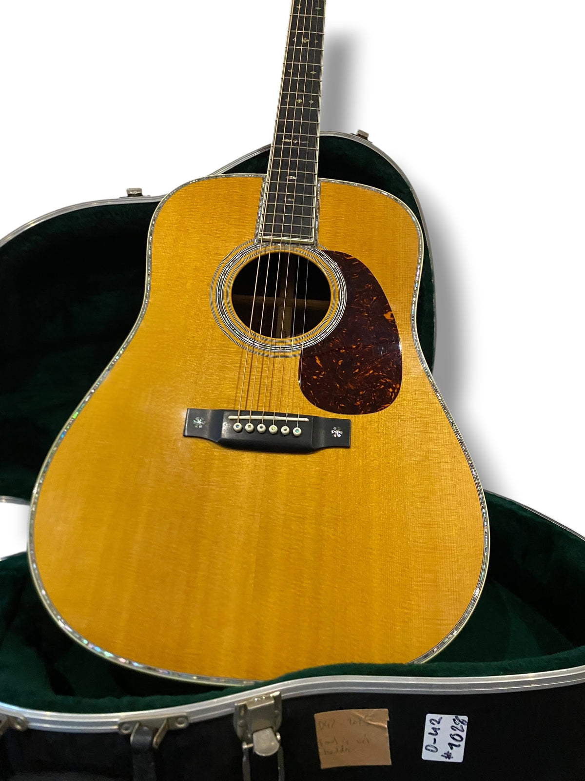 Martin D-42 Standard (Pre-owned) 2015 - great condition