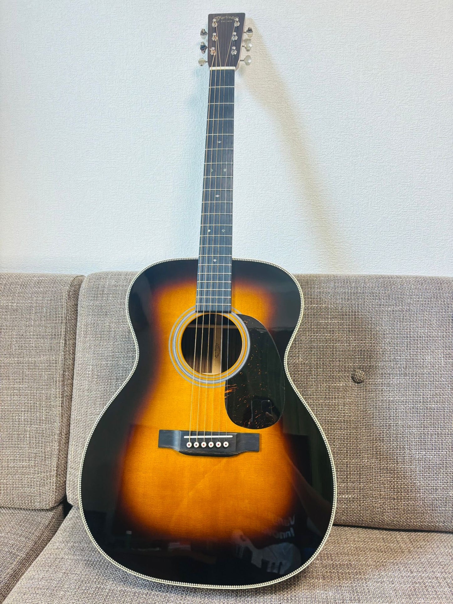 Martin 000-28 Sunburst (Pre-owned) 2023 Like New