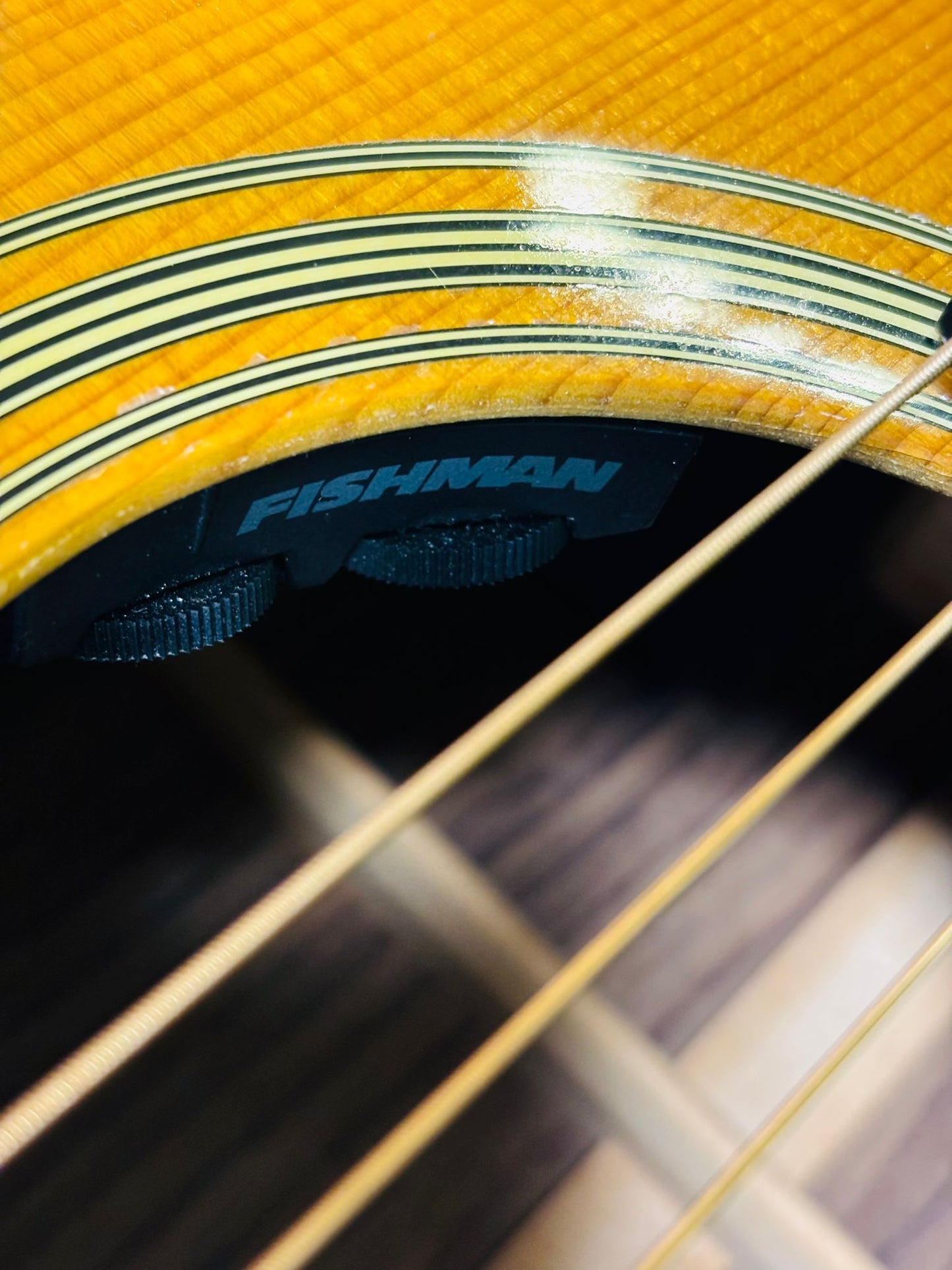 Martin D-28 Reimagined (Pre-owned) 2018 Fishman pickup