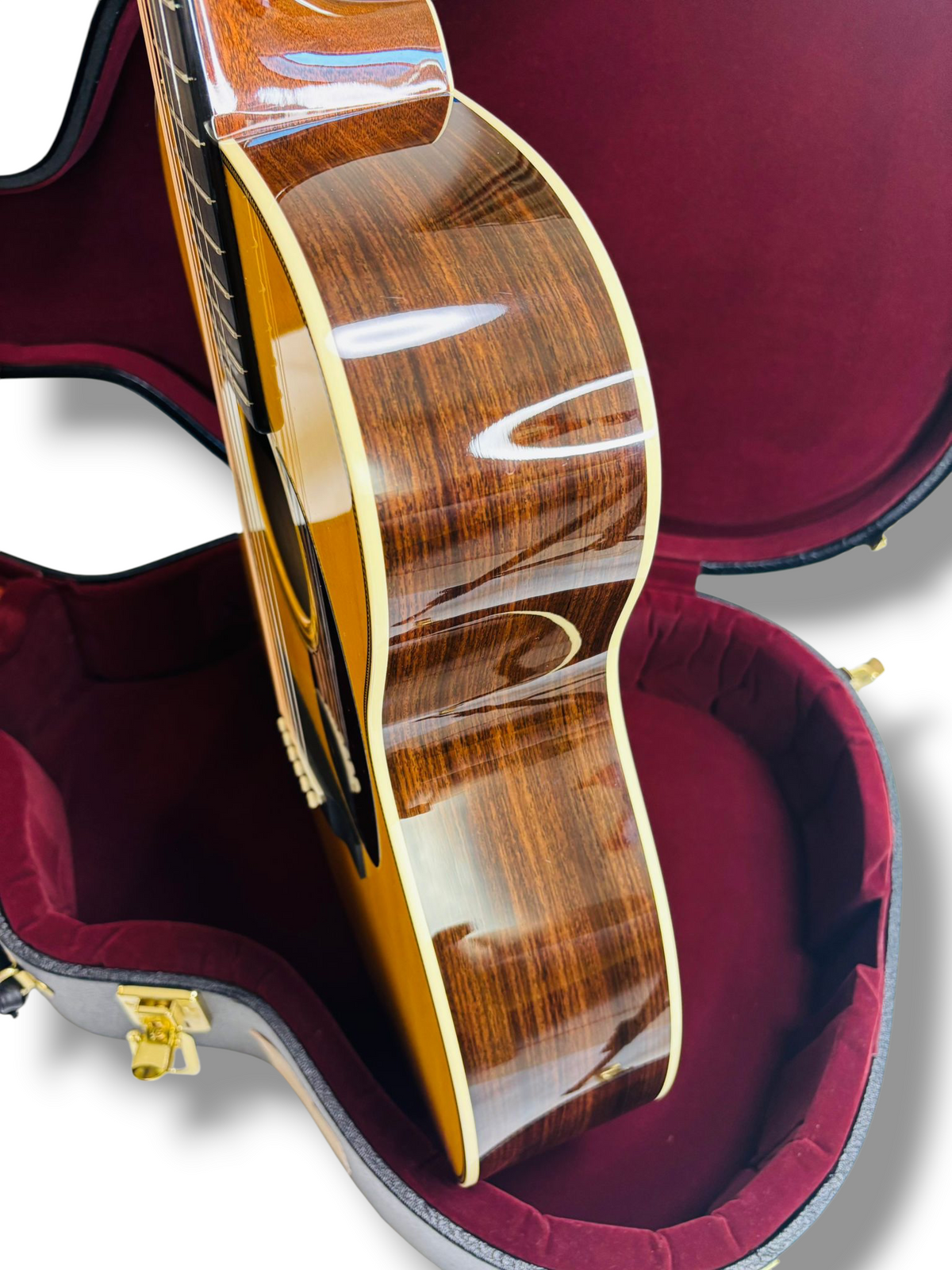 Martin 000-28EC Eric Clapton (Pre-owned) 2023 like new