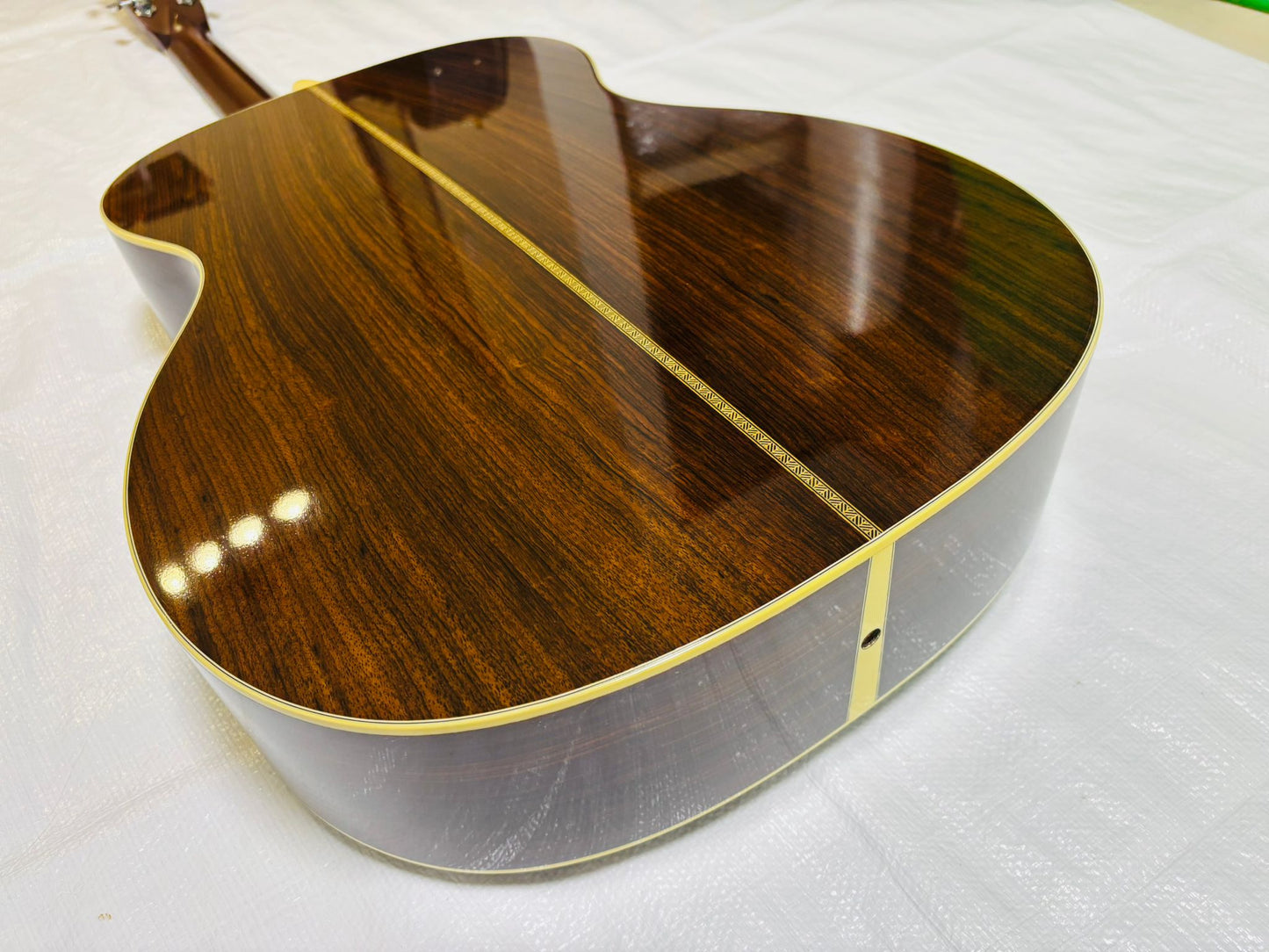 Martin OM-28V Vintage Series Sunburst (Pre-owned) 2000