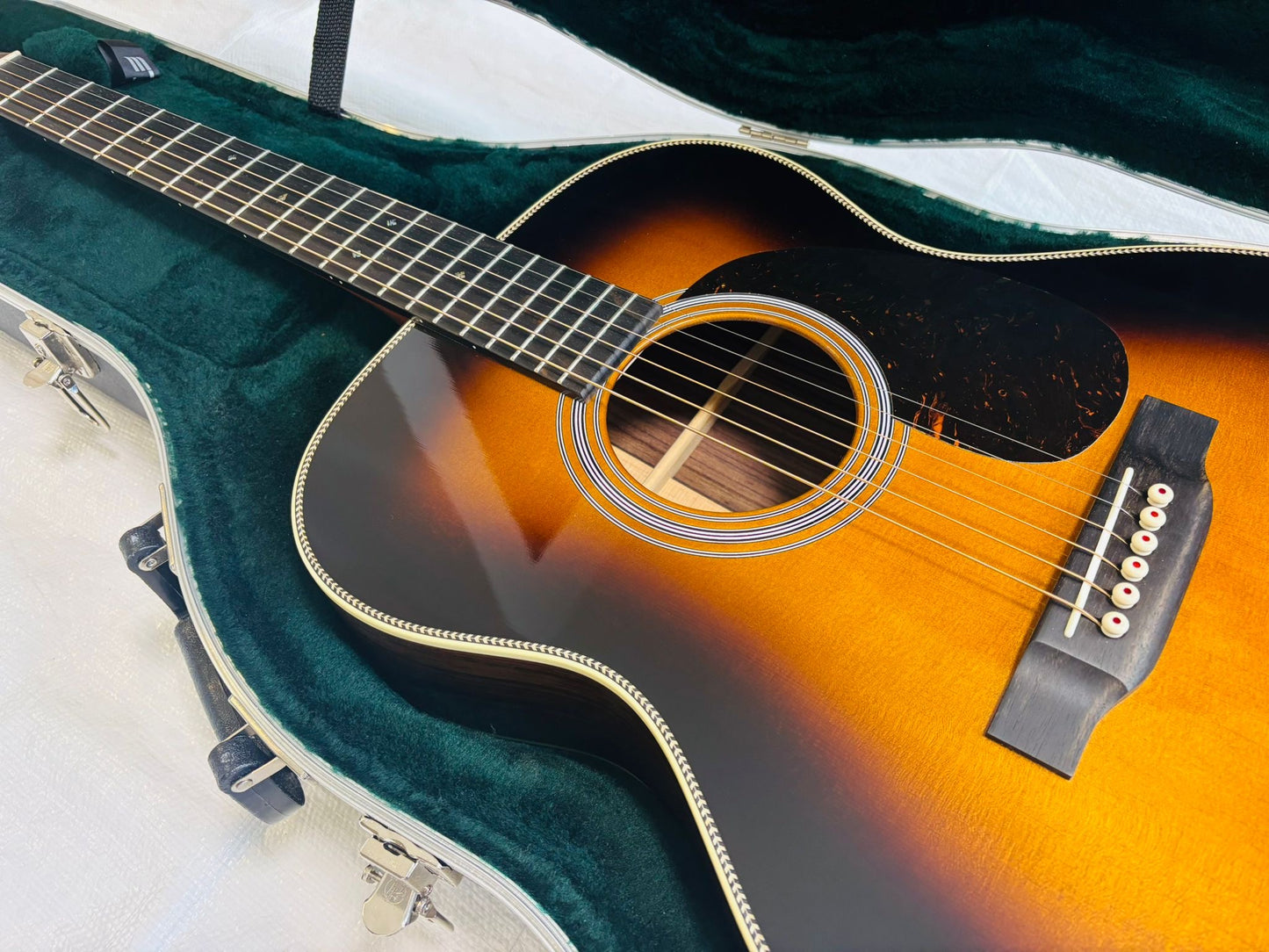 Martin 000-28 Sunburst (Pre-owned) 2023 Like New