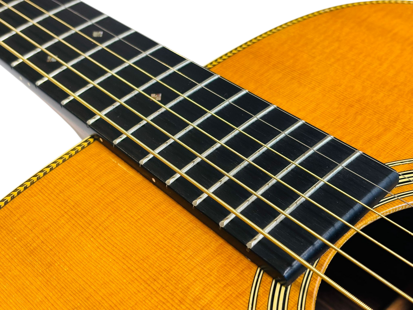 Martin HD-28V Vintage Series 2010