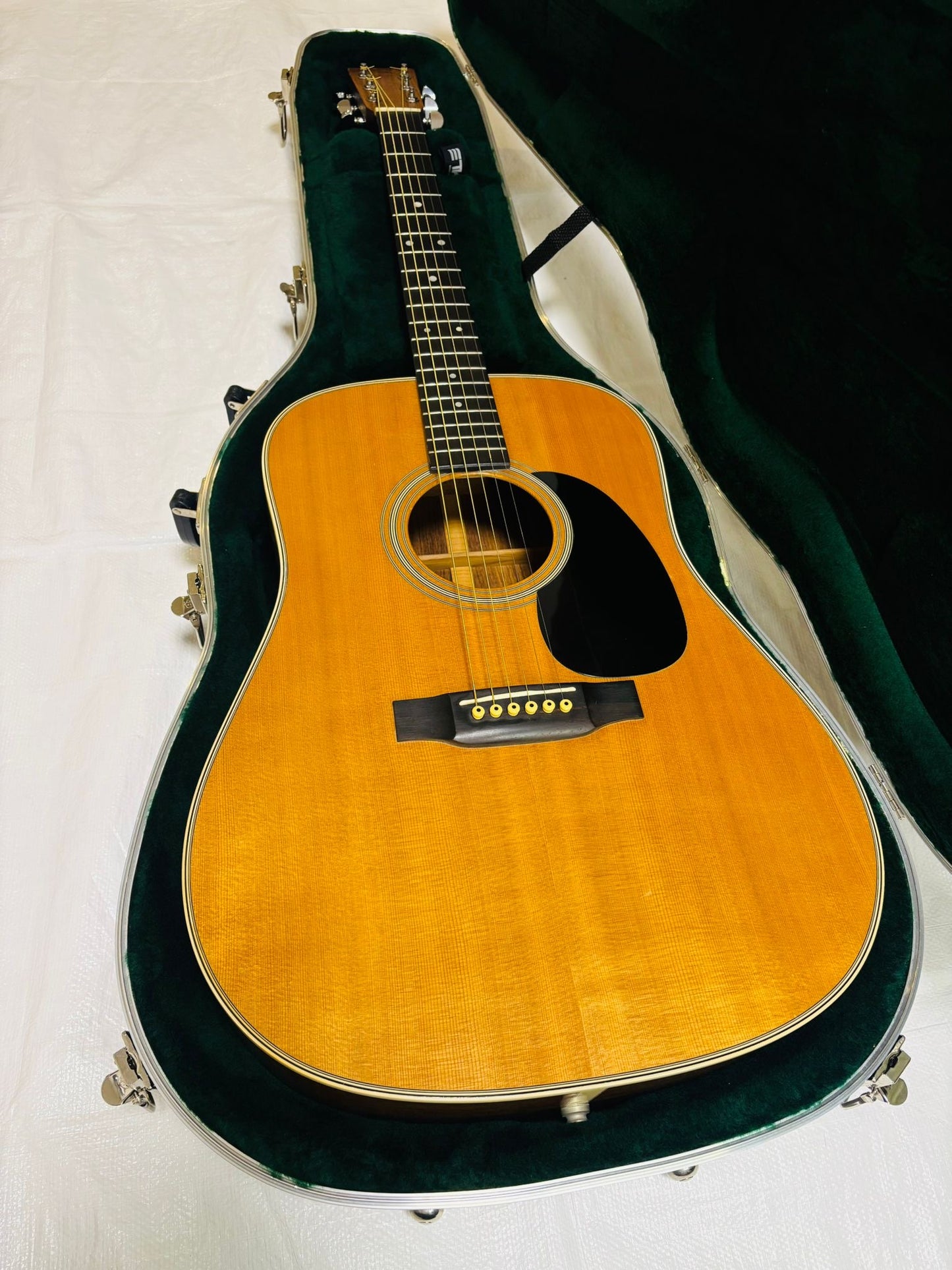 Martin D-28 ( Pre-owned) 2010 Martin pickup