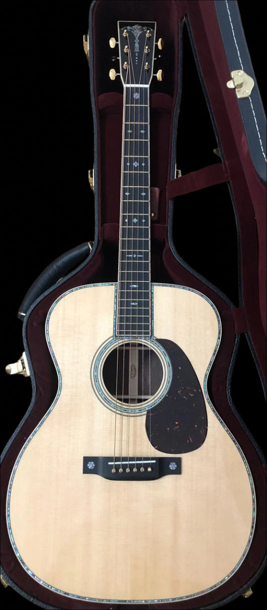 Martin 000-42 Modern Deluxe – Open Box, Like New Condition, Premium Deal