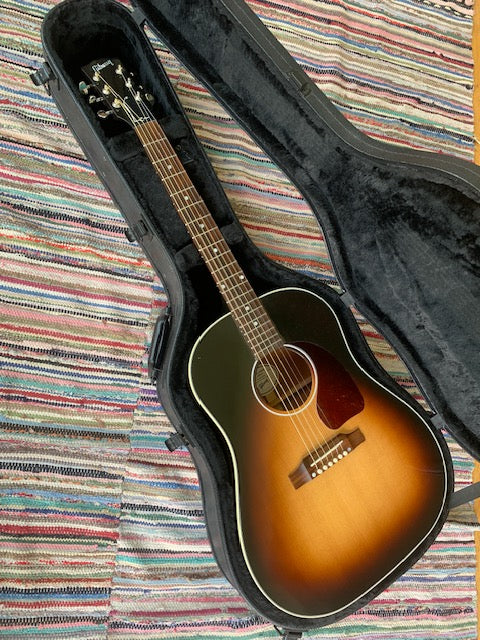 Gibson J-45 (Pre-owned) 2023